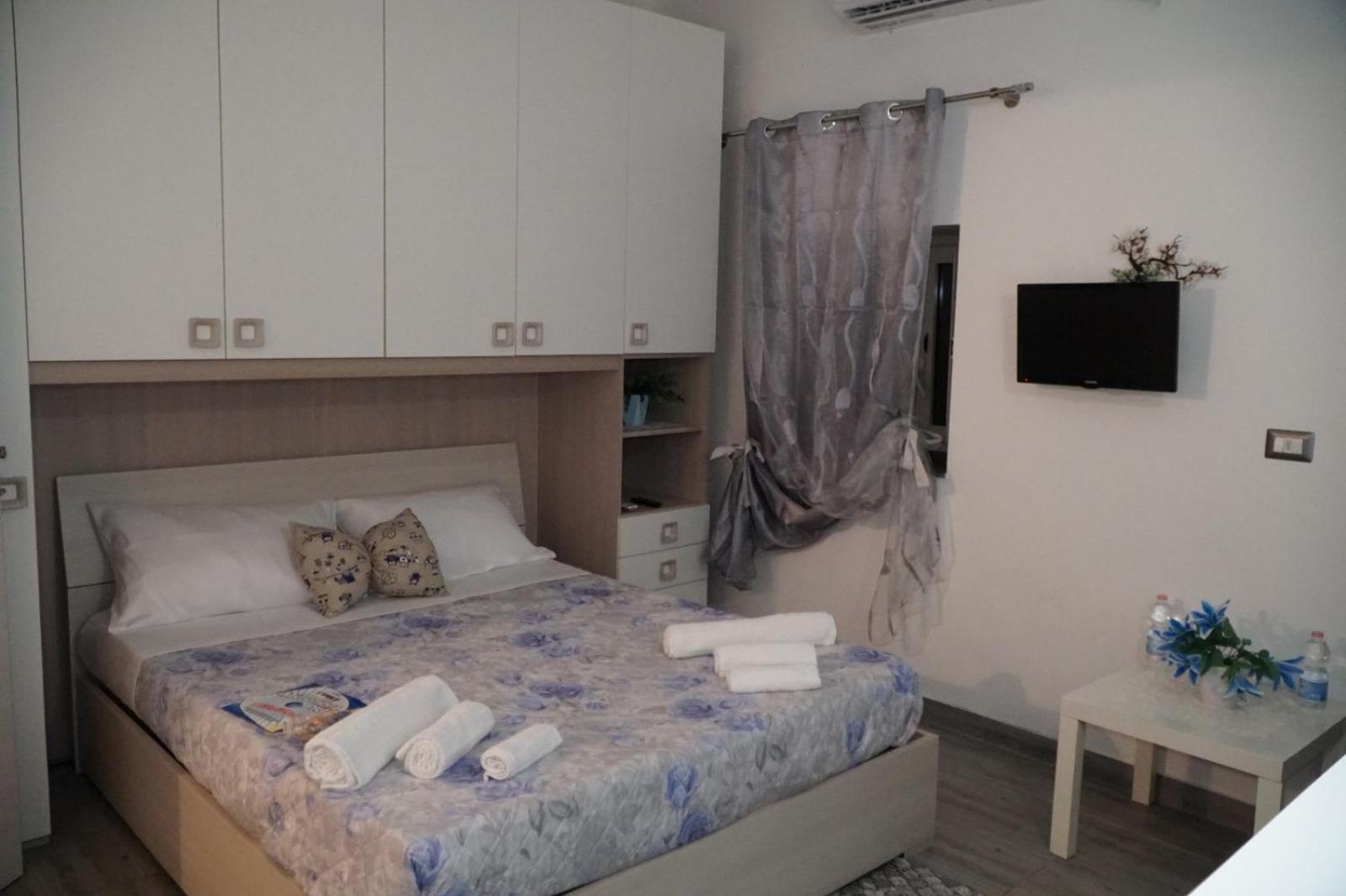 B&B Porta Garibaldi Katania Pokój zdjęcie